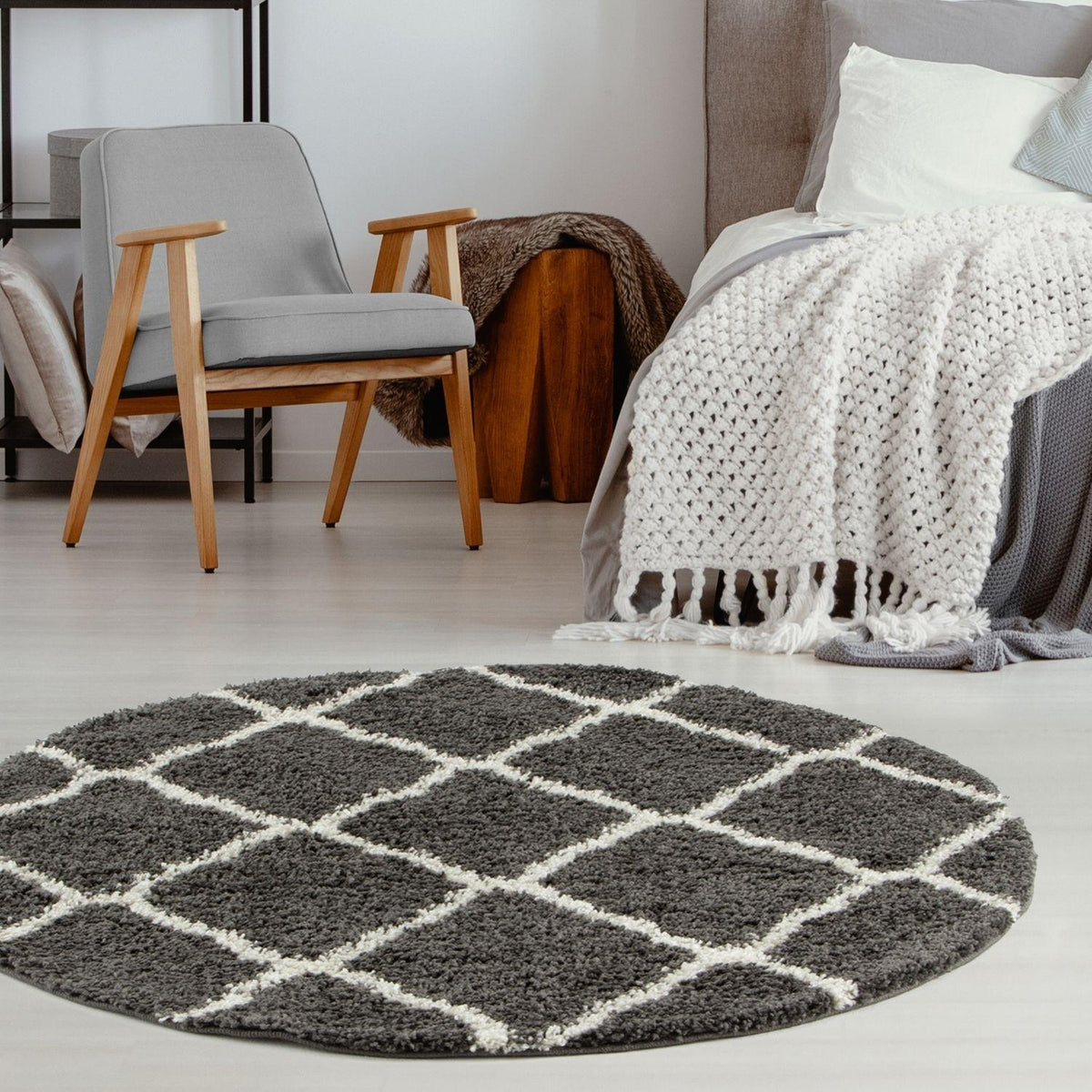 Moroccan Dark Grey Shaggy Rug | 740
